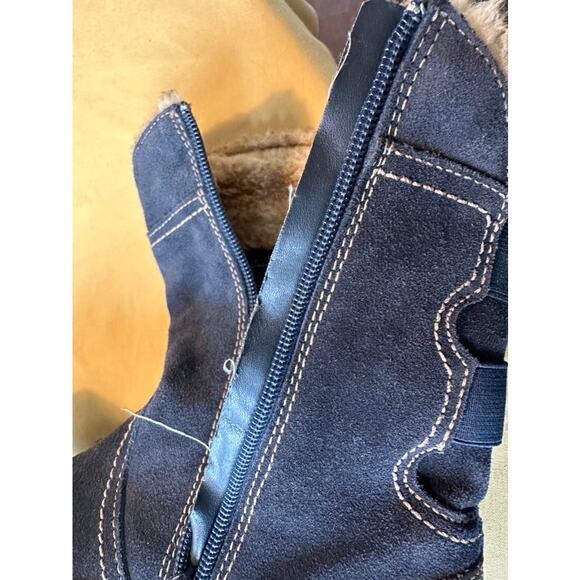 Clarks Andes Fortune Blue suede and faux fur lined boots 6.5M - Picture 14 of 14